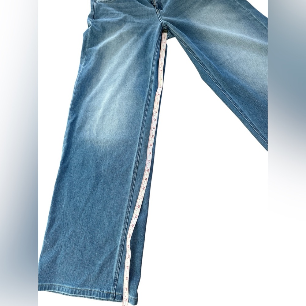 HALARA Denim Wide Leg flex Jeans in Light Blue - Picture 4 of 4